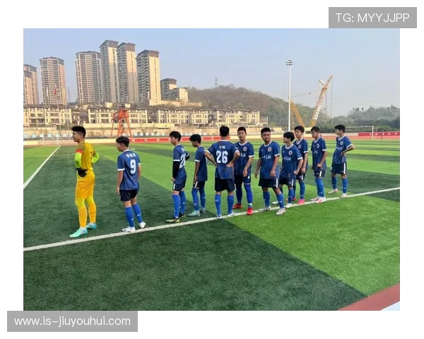 新安江一中校园足球赛事精彩回顾与青少年竞技精神全景纪实报道